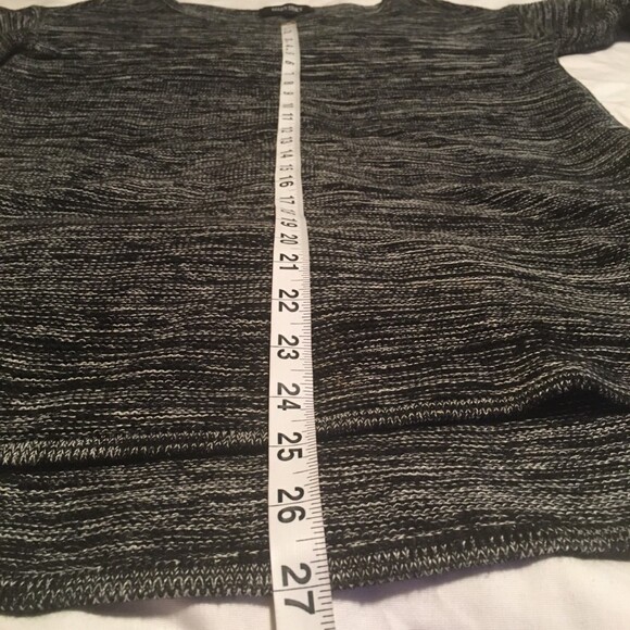 Ellen Tracy sweater Women Medium marled black gray split hem tunic top Lagenlook - Picture 7 of 8